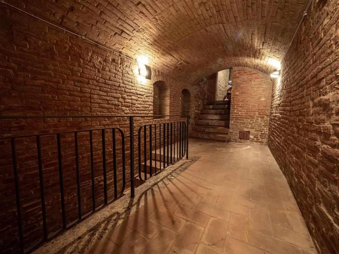 Advocata Nostra Incontro Di Storia E Centralita Siena Eksteriør billede